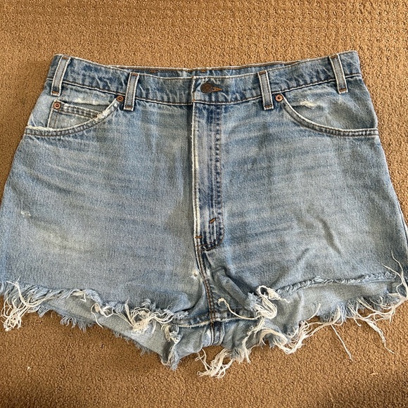 Levi’s 550 Jean Shorts - Picture 2 of 4